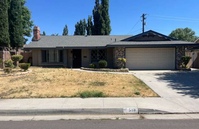 Located in the Heart of Tehachapi! - 513 Maple Street, Tehachapi, CA 93561