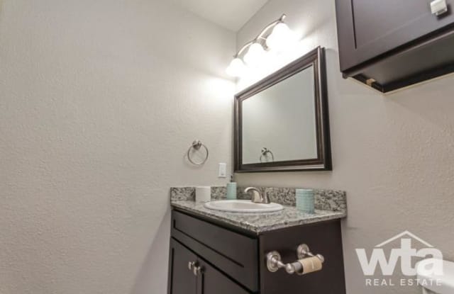 Woodland Heights - 8312 N Interstate, Austin, TX 78753