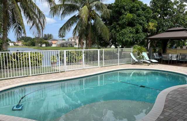 7576 Savannah Lane, Lake Worth  (Unincorporated) , FL 33463 Gallery 1