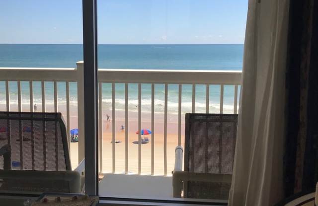 Ocean FRONT Studio! Amazing and must see! DEPOSIT-FREE Renting option thru OBLIGO! Deposit Alternative available. photos photos