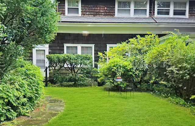 208 Wheatley Road - 208 Wheatley Road, Old Westbury, NY 11568