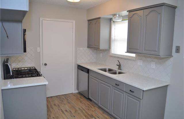 917 Meadow Mead Drive Gallery 3