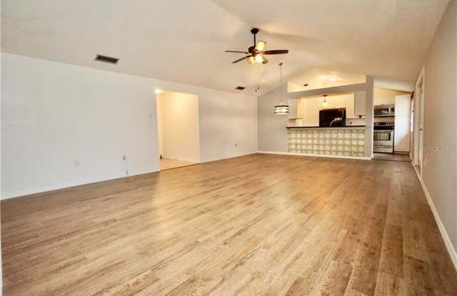1191 MINEOLA CIRCLE Gallery 4