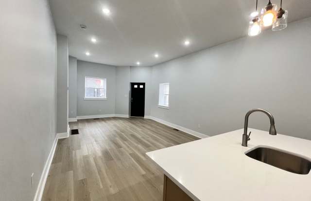 Renovated 4bd/2 bath House with Rear yard!! SECTION 8 ONLY!! Gallery 4