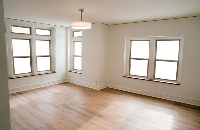 3007 Grand Avenue - 3007 Grand Avenue, Des Moines, IA 50312