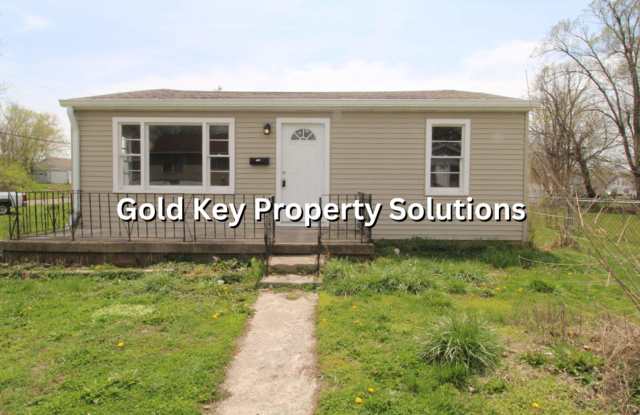 Remodeled 2 BR 1BA House with Garage (NO SECTION 8) Gallery 3