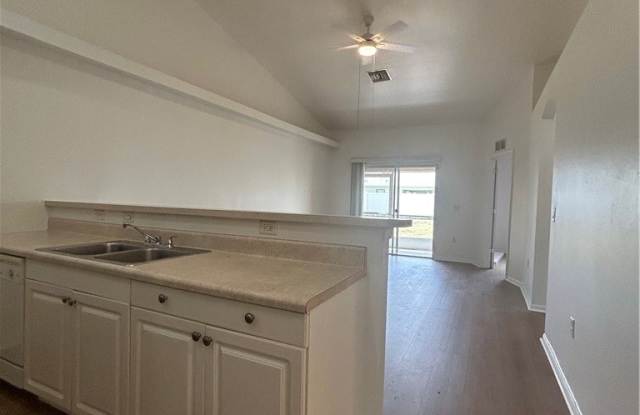 3301 Skyline Boulevard Gallery 4