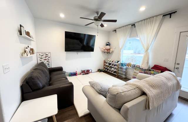 4921 East Hidden Steppe Bend photos photos