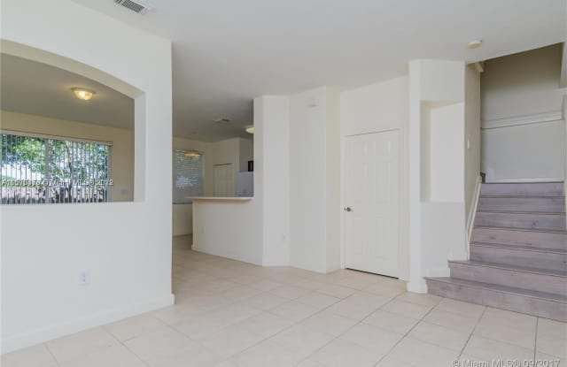 8171 NW 107th Ct Gallery 4