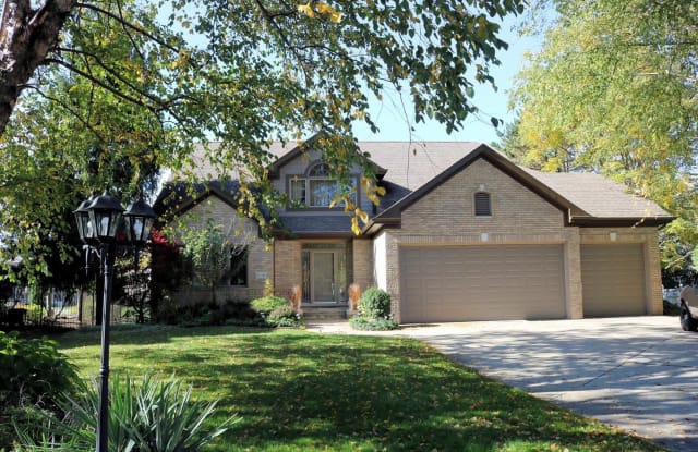 10316 Cherrywood Lane - 10316 Cherrywood Lane, Munster, IN 46321