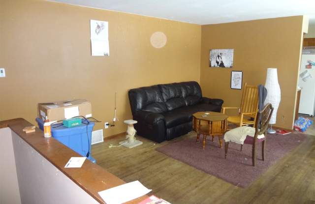 842 25th Ave. SE Gallery 2