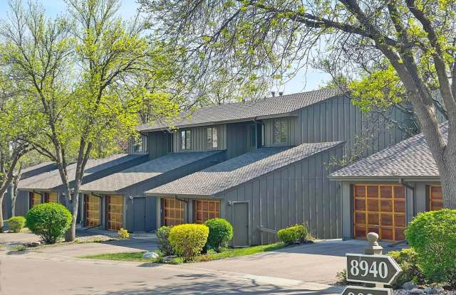 Gorgeous Townhome in the Preserve, 2 Fireplaces, Hardwood Floors, Deck, Lake View - 8990 Neill Lake Road, Eden Prairie, MN 55347 Gorgeous Townhome in the Preserve, 2 Fireplaces, Hardwood Floors, Deck, Lake View - 8990 Neill Lake Road, Eden Prairie, MN 55347