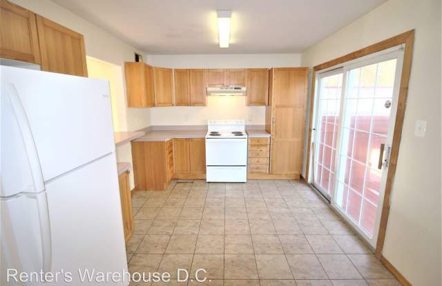 13829 Greenwood Dr Gallery 2