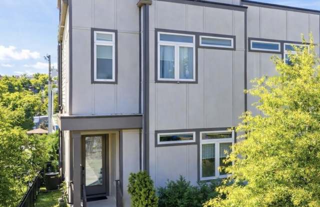 3325 Felicia Street photos photos