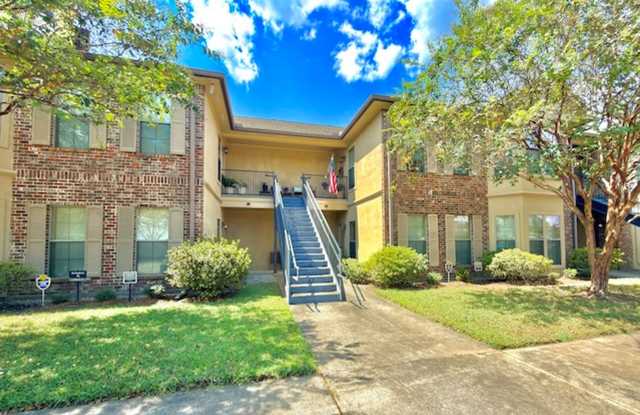 Spacious 2 Bed, 2 Bath Condo in Gated Brickstone Community Gallery 3
