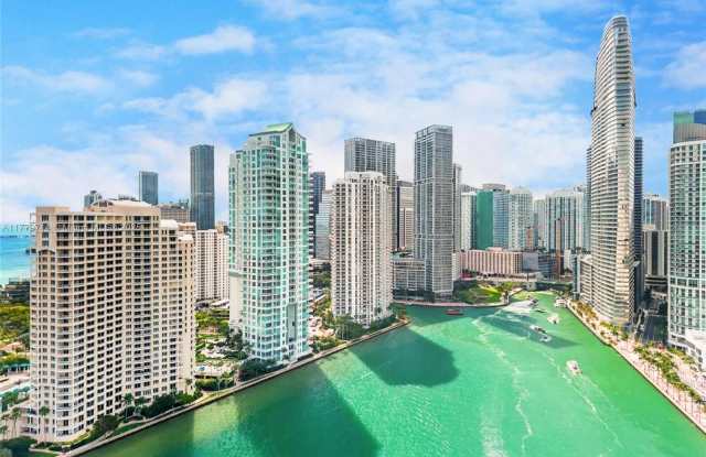 900 Brickell Key Blvd photos photos