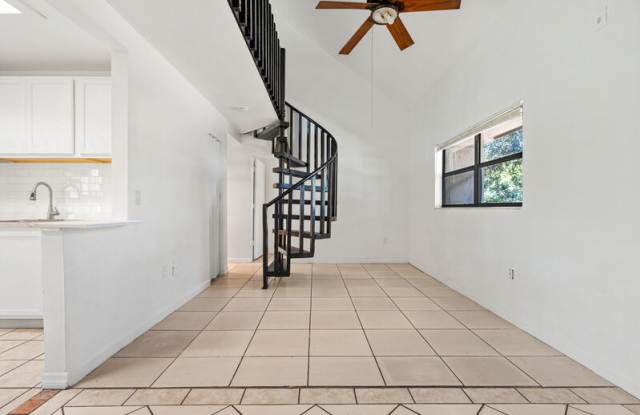 2122 Bradford Street - 502 Gallery 2