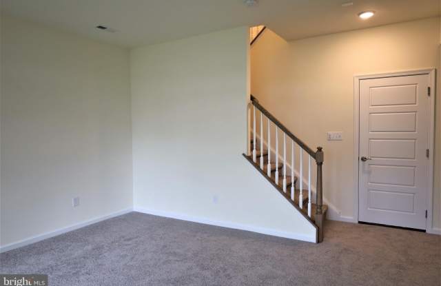 61 BECKER Drive Gallery 3