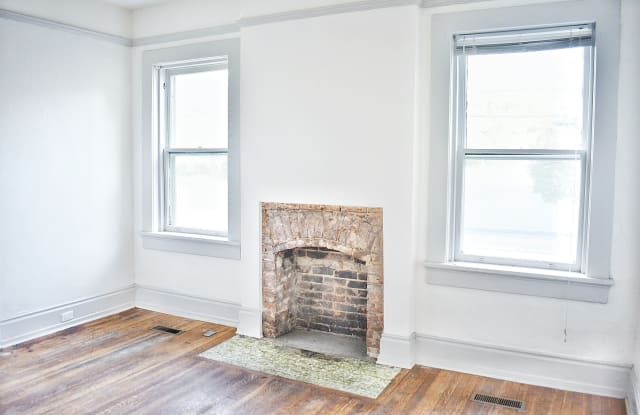 1001 Oak Street - 1 Gallery 2