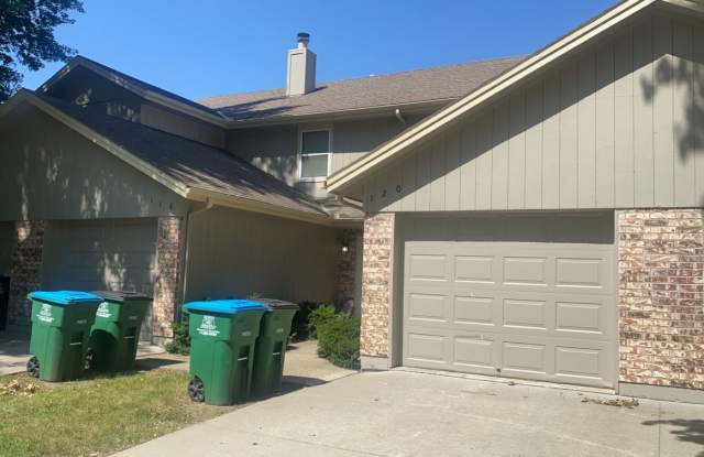 118 Northeast Greystone Drive photos photos
