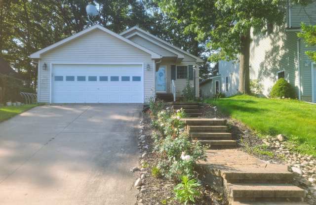 Charming 3 Bedroom, 3 Bath House photos photos