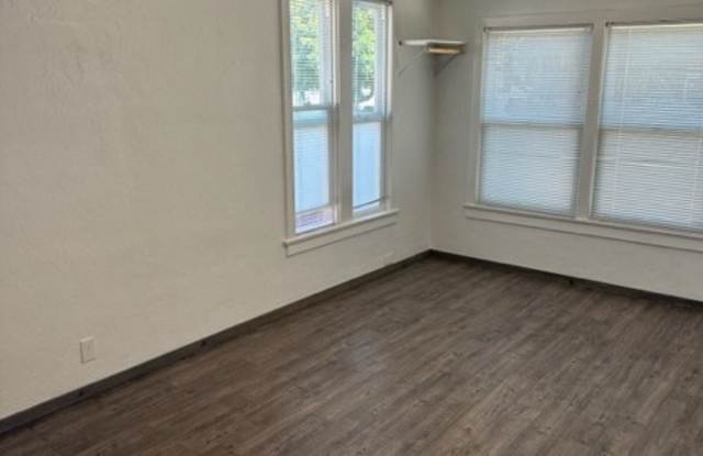 528 West Pedregosa Street - 5 photos photos