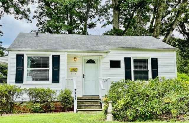 2718 Robin Hood Drive - 2718 Robin Hood Drive, Greensboro, NC 27408 2718 Robin Hood Drive - 2718 Robin Hood Drive, Greensboro, NC 27408