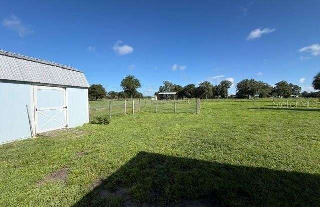 4519 NE COUNTY ROAD 660 Gallery 4