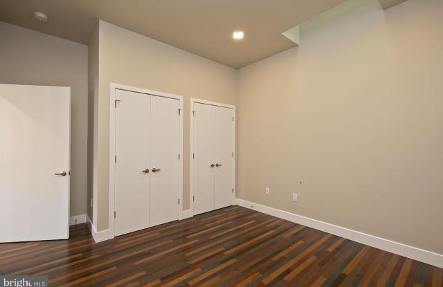 122 N LOUDOUN Street Gallery 4