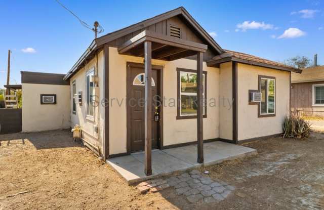 1926 N 26th Pl photos photos