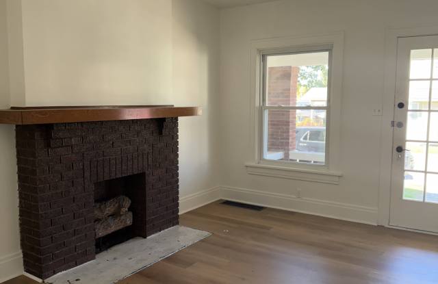 1936 Deanwood Avenue - 1938 Gallery 4