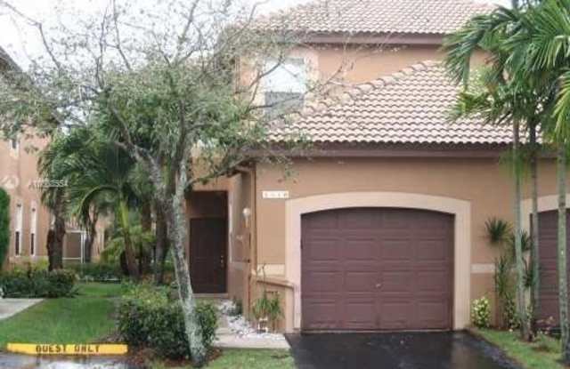 1440 Coronado Rd - 1440 Coronado Road, Weston, FL 33327