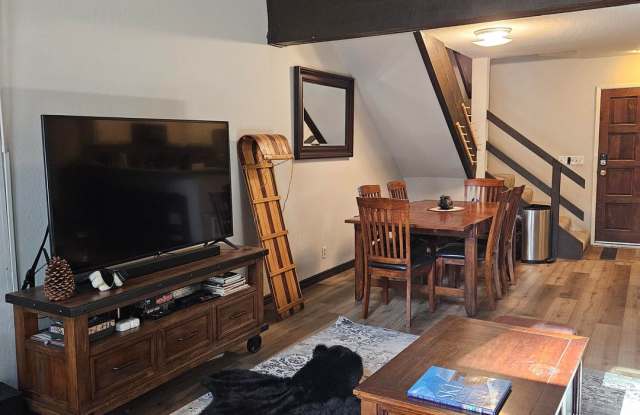 Alpine Meadows, 2 Bedroom Condo Ski Lease Gallery 3