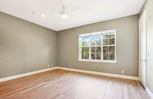 118 Jesup Lane Gallery 4