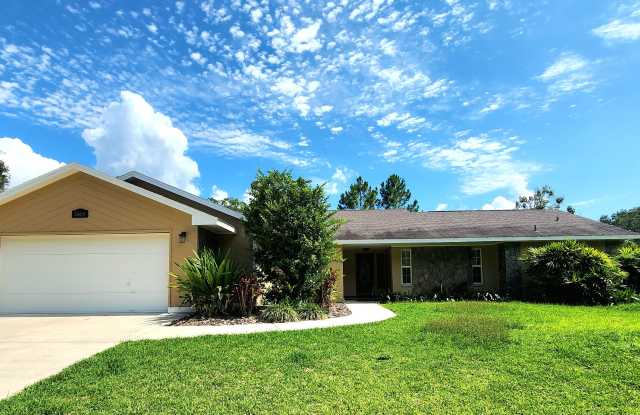 2403 Stonehill Ave photos photos