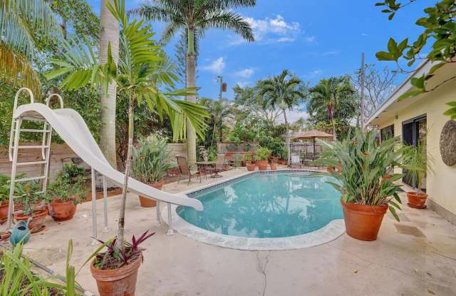 420 NE 36th Street photos photos
