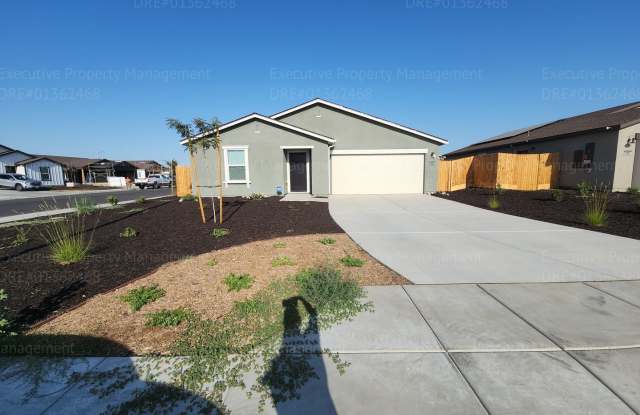 Newly constructed 4 bedroom/ 3 bathroom corner lot home. photos photos
