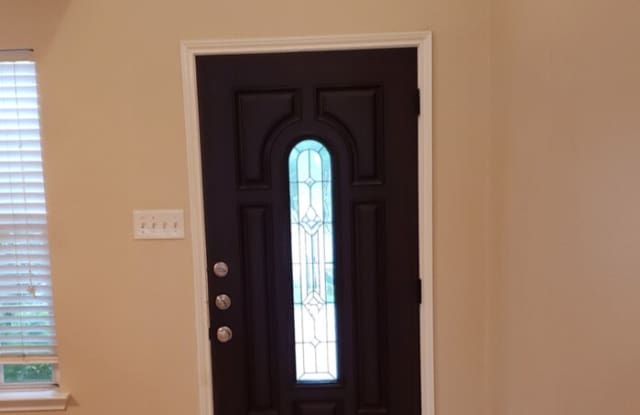 5637 Robins Way Gallery 3