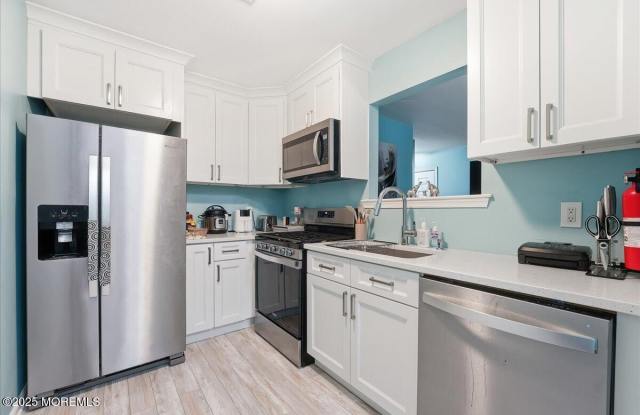 1 Central Avenue unit: 3 - 1 Central Avenue, Atlantic Highlands, NJ 07716