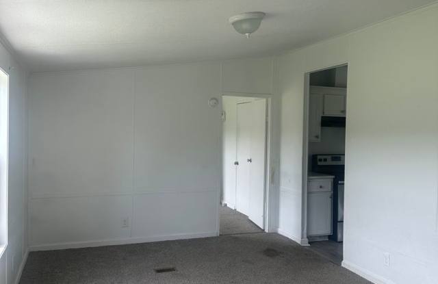 RENTAL HOME 4BD/2BTH Gallery 3