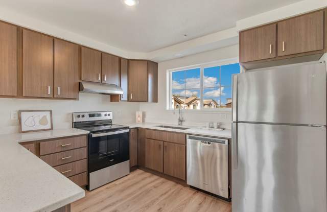 306 E Rr Ave photos photos