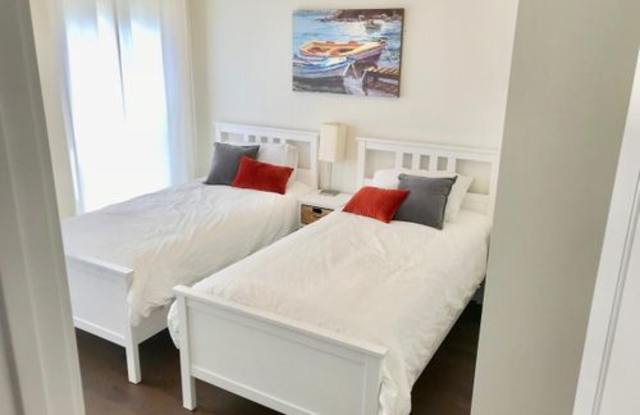 3505 Poinsettia Avenue Gallery 3