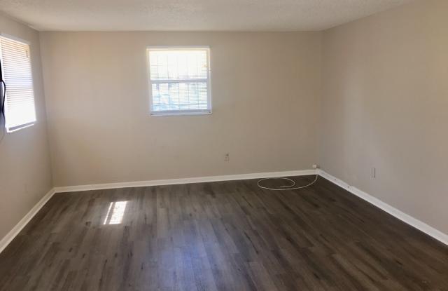2605 N 29th St Apt B Gallery 3
