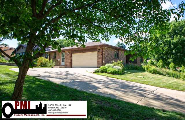 3 Bedroom and 2 bathroom House for rent photos photos