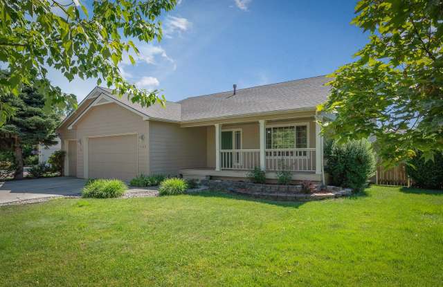 4 bed 3 bath Coeur d'Alene Place (new flooring  paint) photos photos