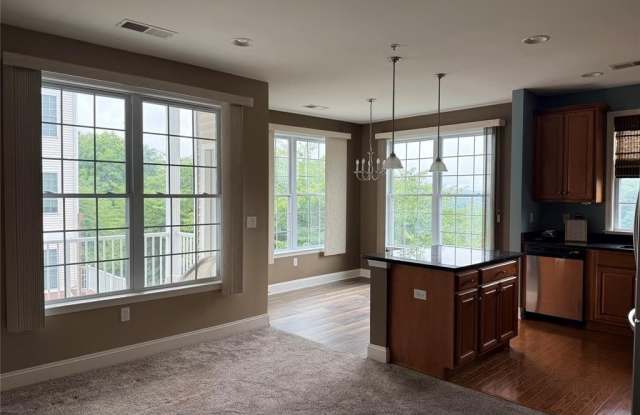 6214 Brookhaven Court Gallery 4