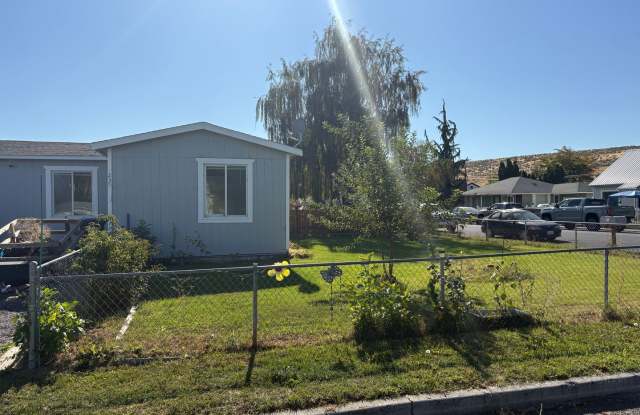 Duplex for rent in Ephrata Gallery 1