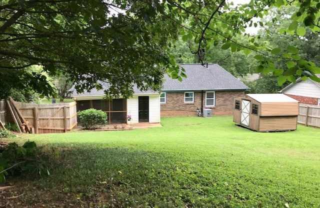 923 Eaglewood Avenue Gallery 3