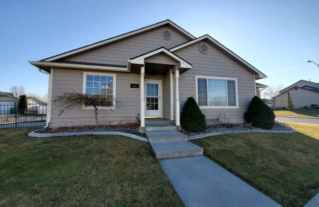 2421 S. Arthur Ct. photos photos