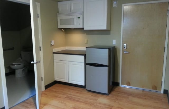 4730 20th Ave NE, Unit 305 Gallery 3